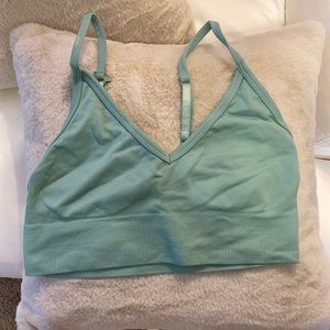 Adjustable balance athletica bra, size m, no cups